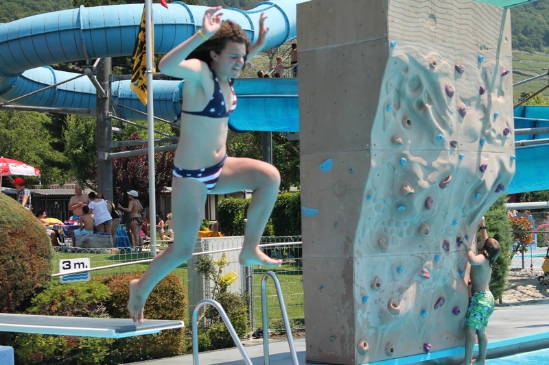 Village Camps International Summer Camp Leysin, Switzerland 2025-08-09 https://www.villagecamps.com/journals_admin/images/682-1-pool day (57).jpg